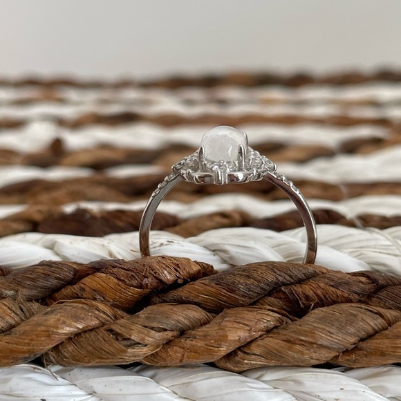 Sterling Silver Moonstone Ring Sz 7 or 8 - Picture 9 of 11